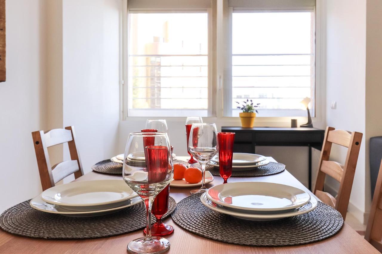 Lisbon Flower 360º - Your Lovely Flat With Pool And Parking Kültér fotó
