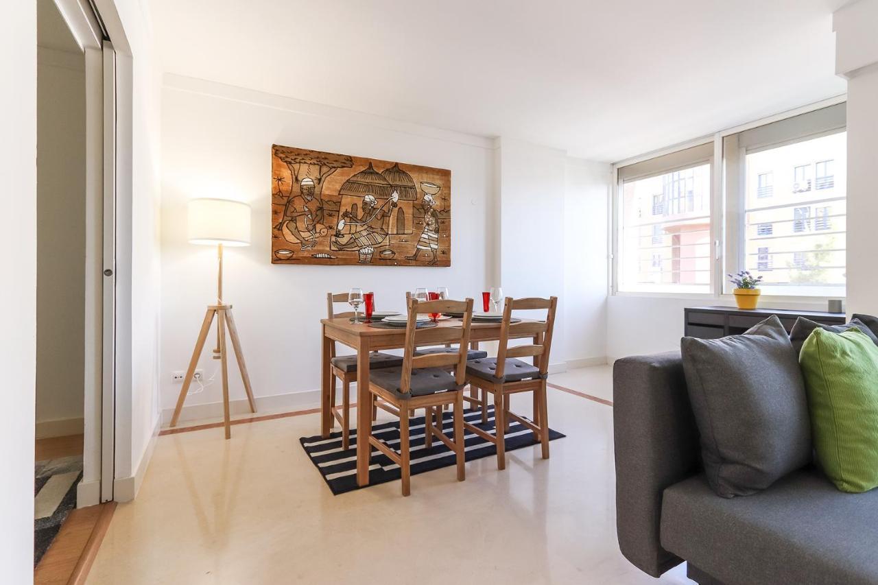 Lisbon Flower 360º - Your Lovely Flat With Pool And Parking Kültér fotó