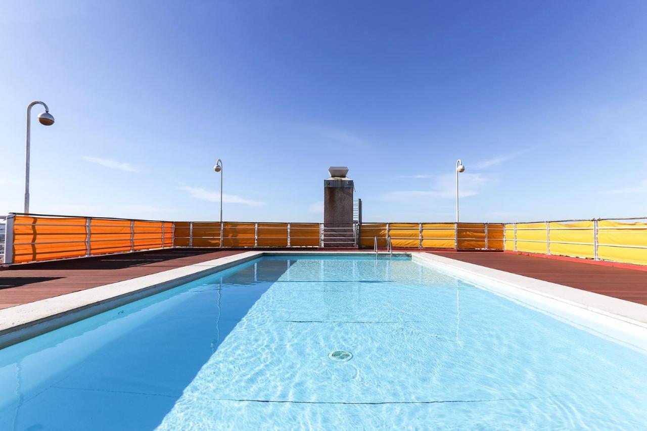 Lisbon Flower 360º - Your Lovely Flat With Pool And Parking Kültér fotó