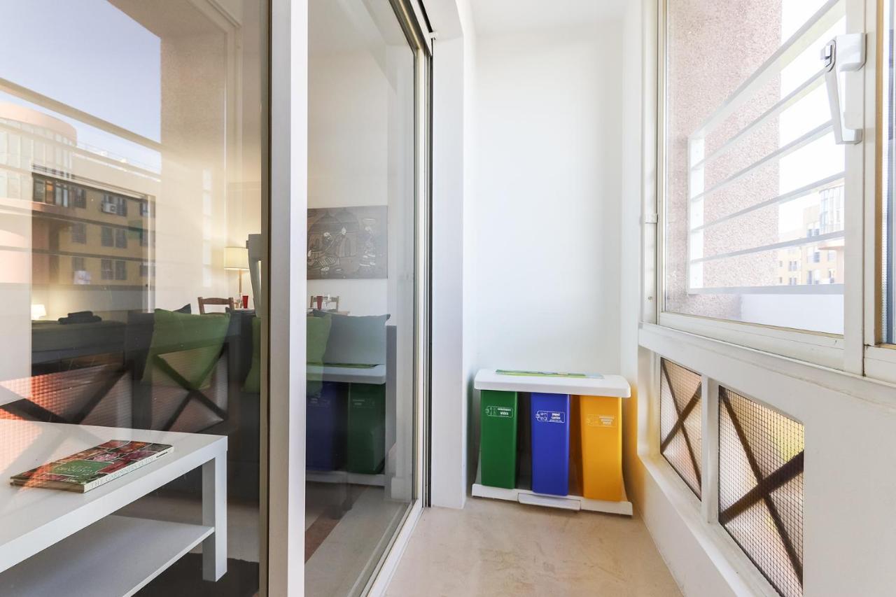 Lisbon Flower 360º - Your Lovely Flat With Pool And Parking Kültér fotó